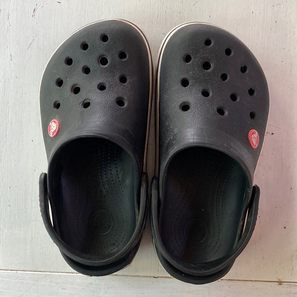 Youth J2 Black Croc Crocband